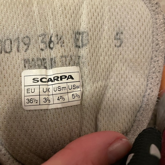 Scarpa Multicolor Athletic Shoes - Picture 9 of 10